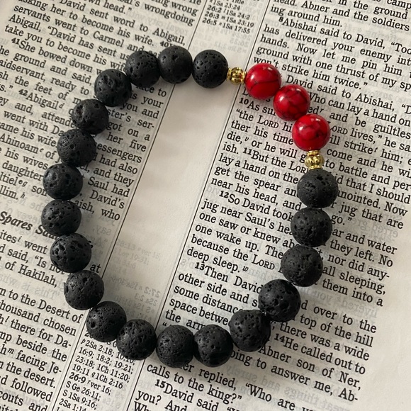 Stone necklace - Picture 3 of 6